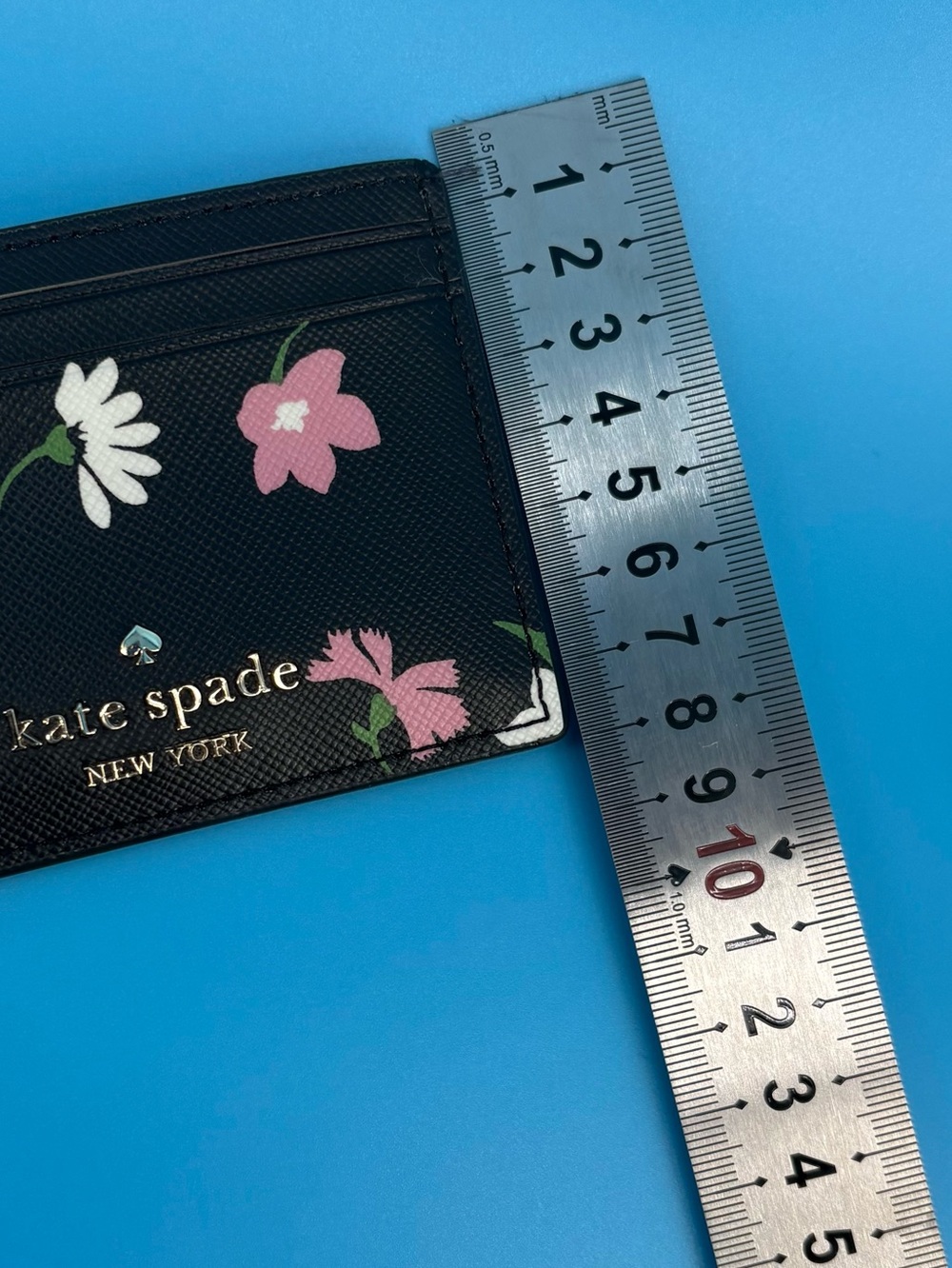 Kate Spade New York Black Saffiano Floral Daisy Card Holder Wallet - Picture 5 of 5